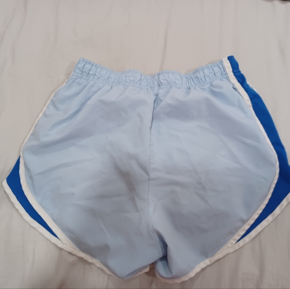 Nike dry fit shorts - Picture 3 of 3